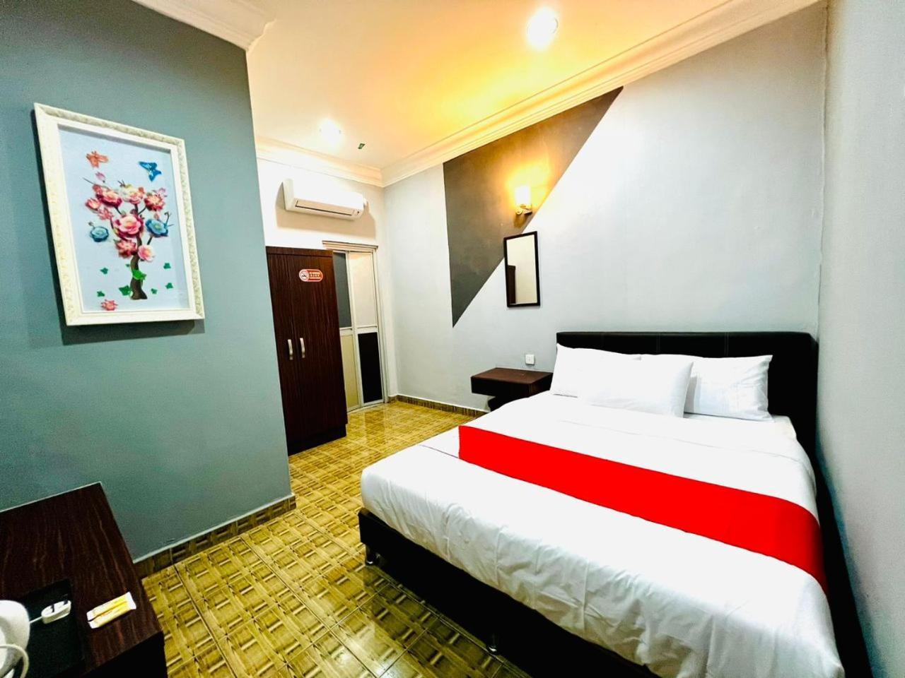 Daily Inn Hotel Mersing Eksteriør billede