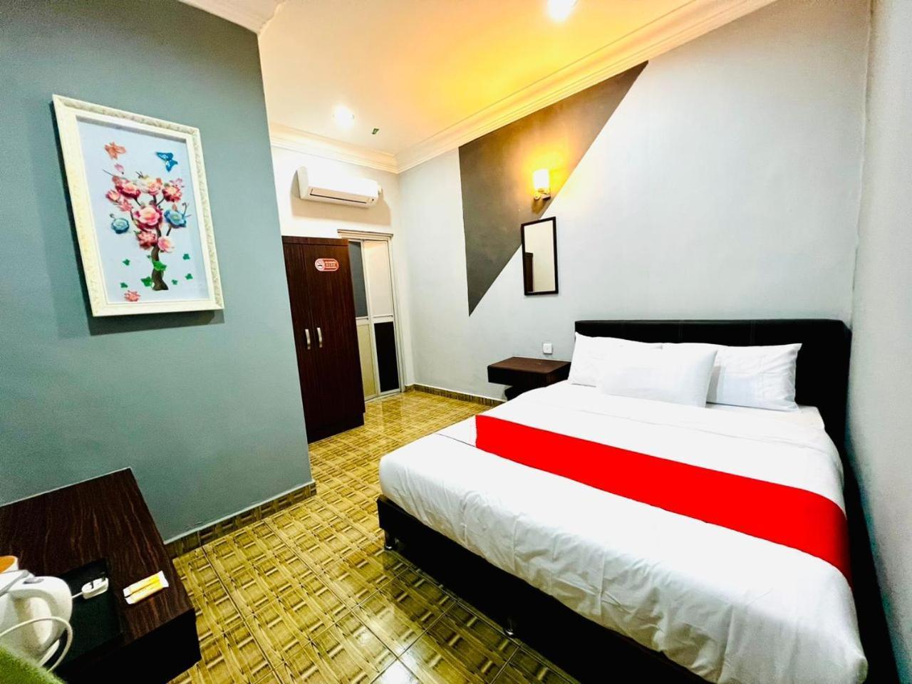 Daily Inn Hotel Mersing Eksteriør billede