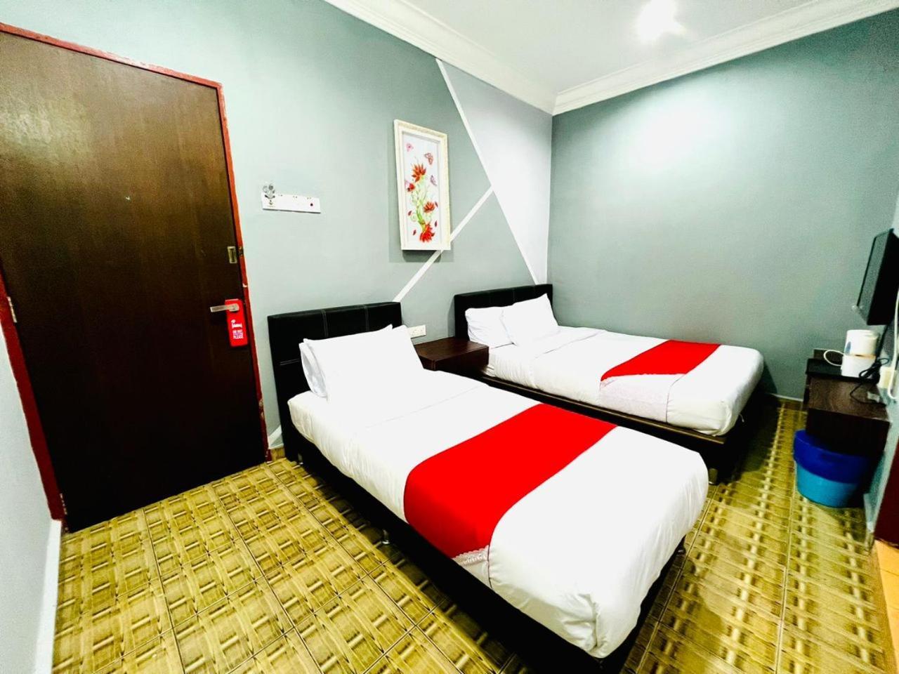 Daily Inn Hotel Mersing Eksteriør billede